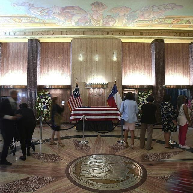 Kamala Harris celebrates the late Rep. Sheila Jackson Lee as a 'force of nature' and a mentor